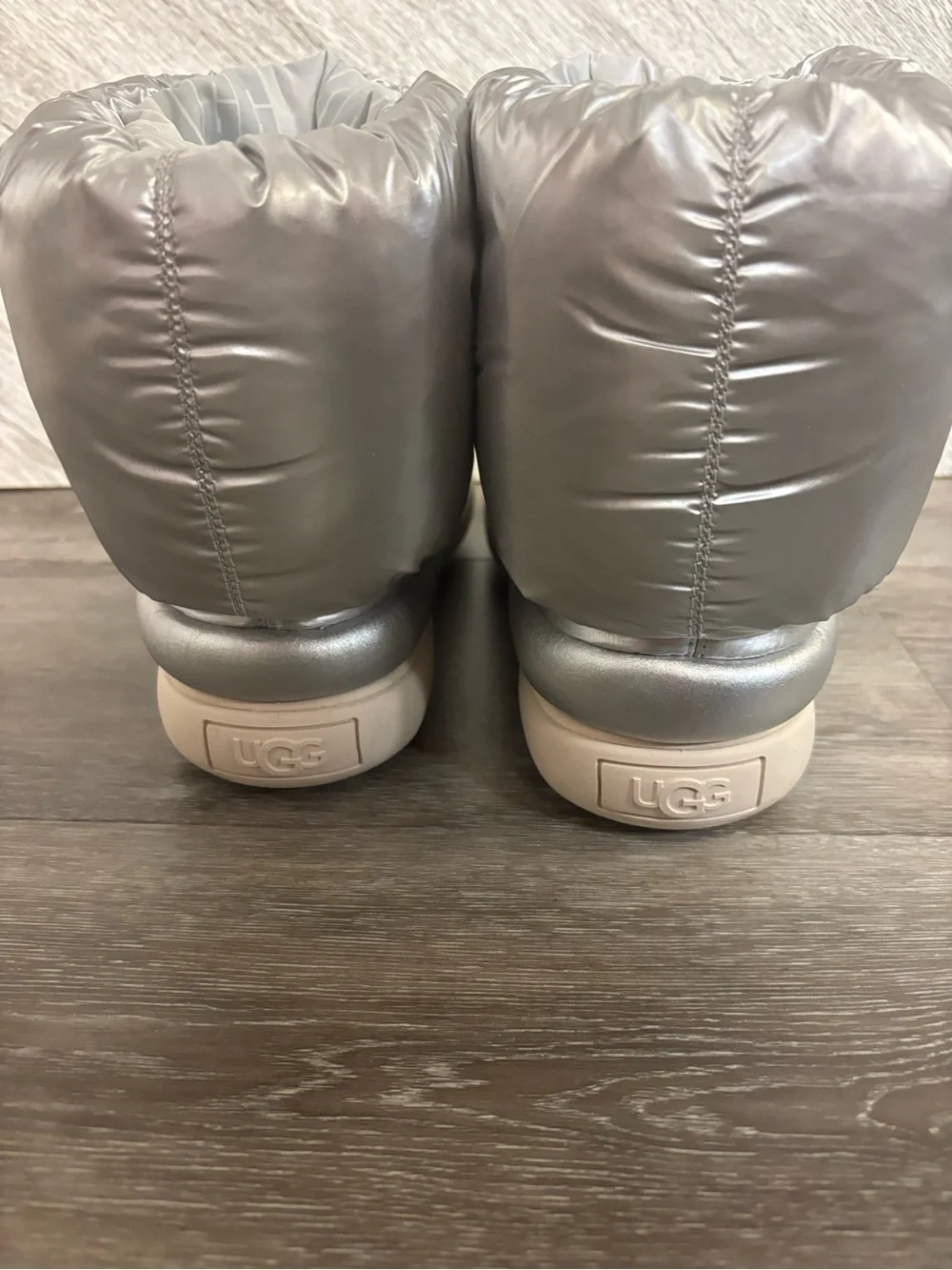 UGG|  Women's Classic Maxi Short Textile Boots In Silver Size 7 NEW